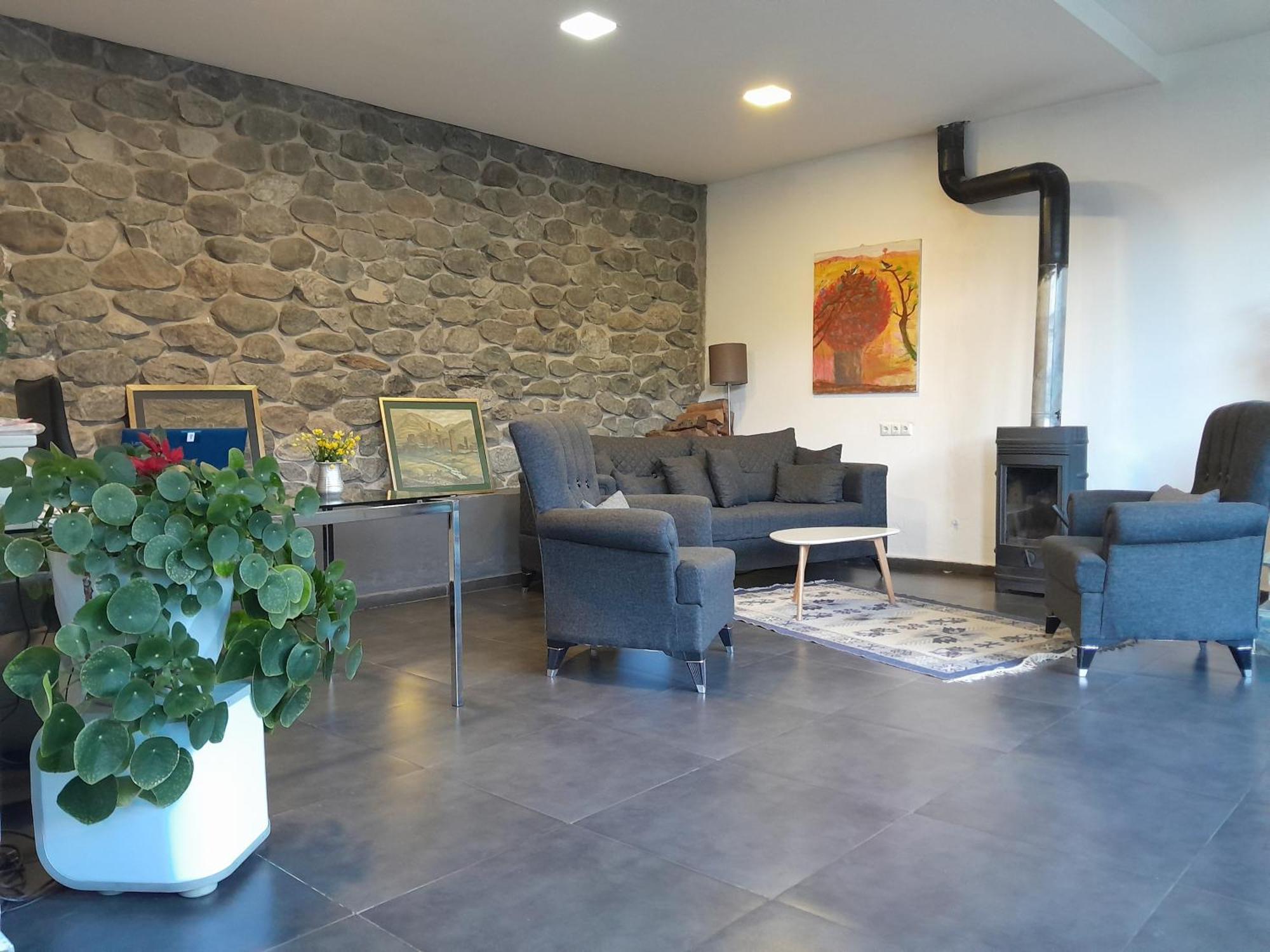 Bapsha Guesthouse Mestia Buitenkant foto